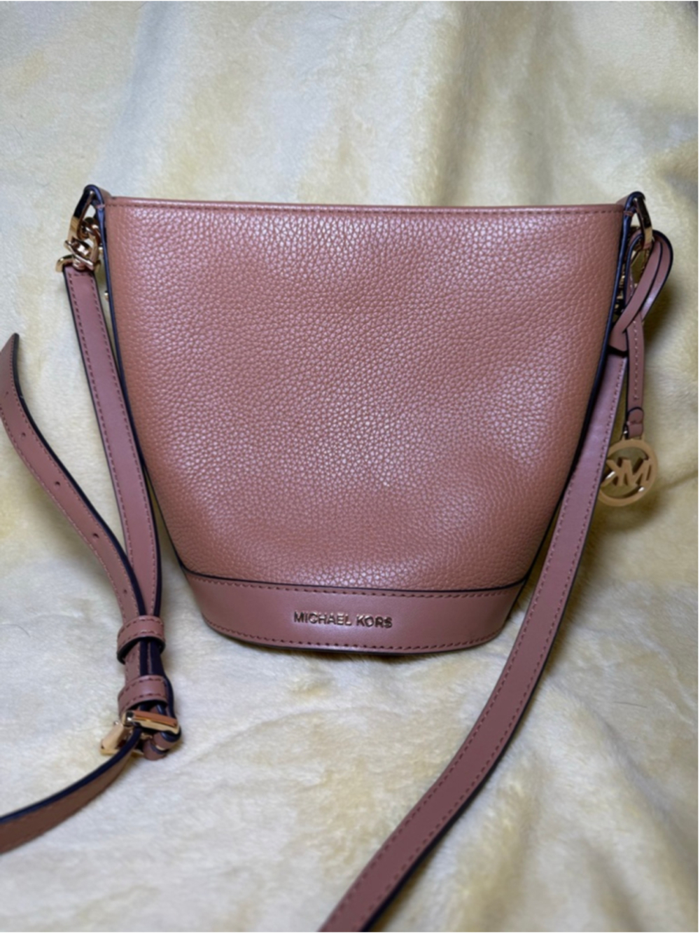 Michael Kors Townsend Leather Bucket Bag Brown